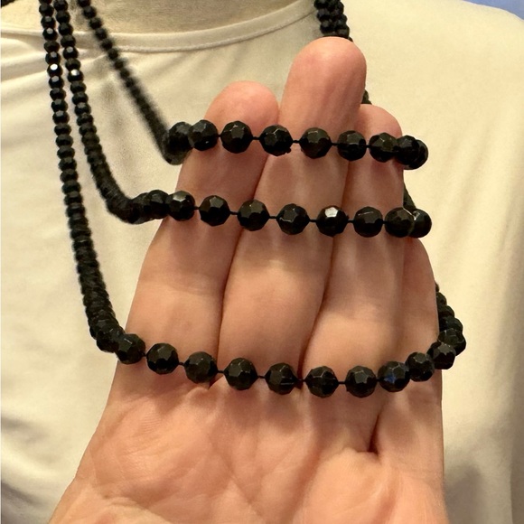 Black faceted bead necklace 90” jewelry - Picture 8 of 10